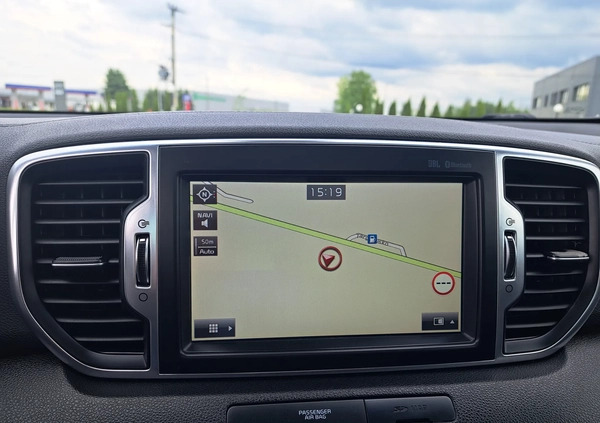 Kia Sportage cena 75500 przebieg: 179521, rok produkcji 2016 z Bochnia małe 781